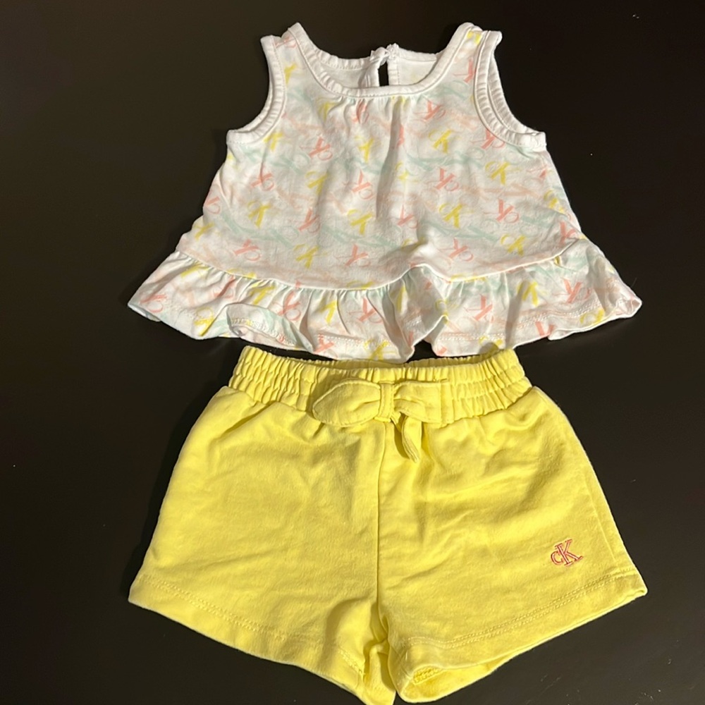 Girls Calvin Klein set